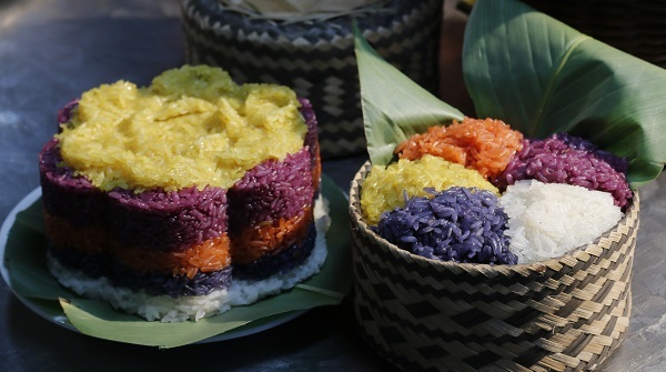 Five-color sticky rice